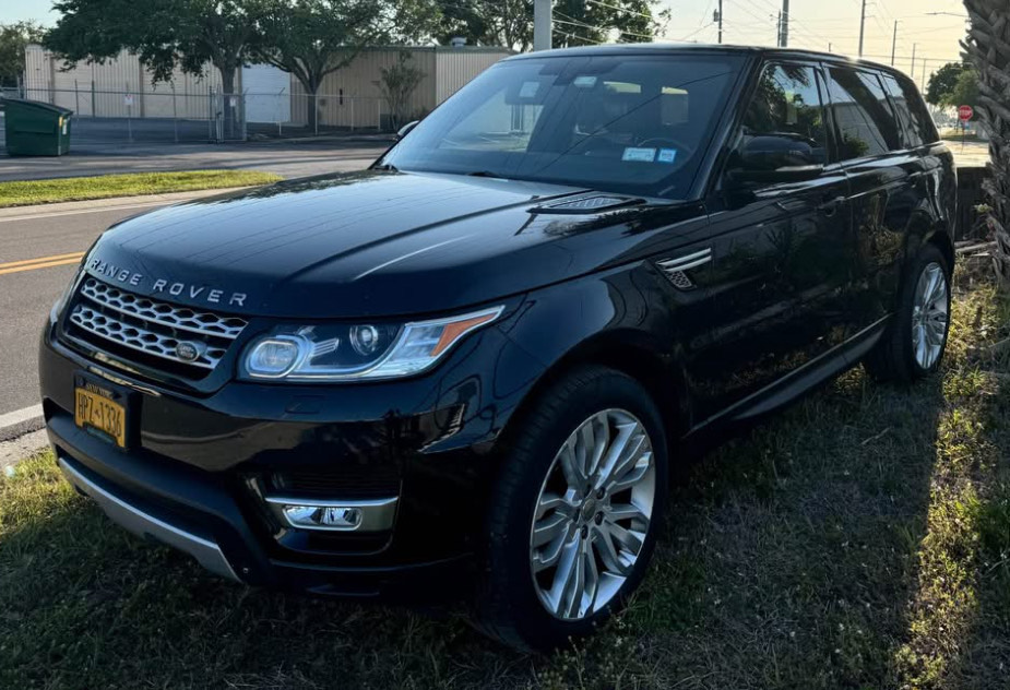 Used 2014 Land Rover Range Rover Sport HSE AWD/4WD image 4