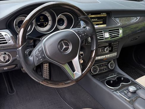 Used 2012 Mercedes-Benz CLS 550 image 13