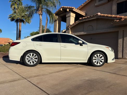 Used 2015 Subaru Legacy 2.5i Premium image 2