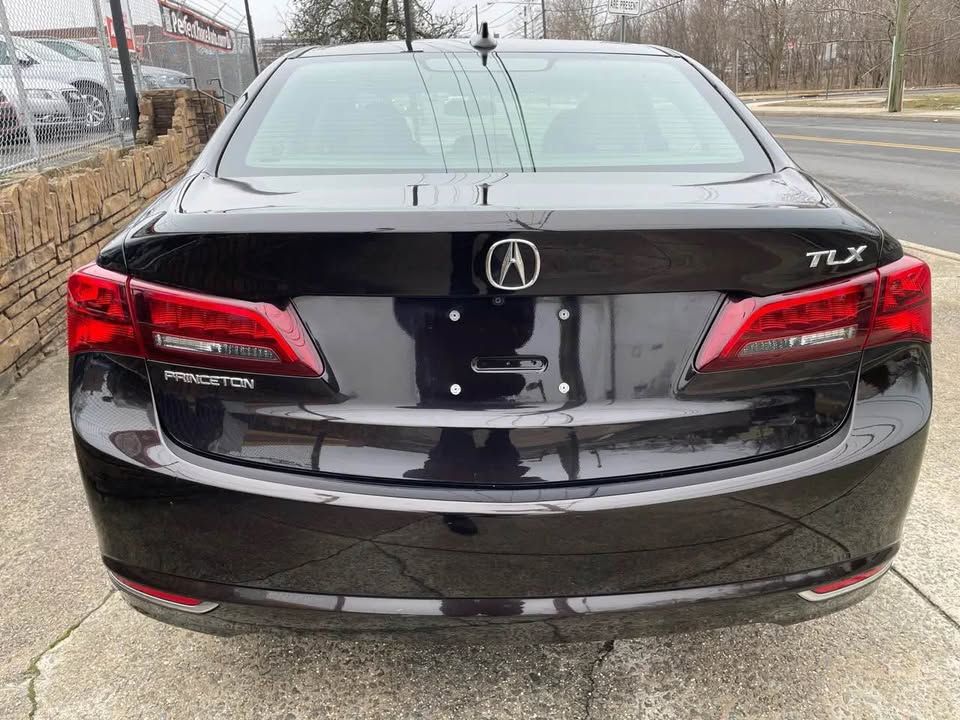 Used 2017 Acura TLX V6 FWD image 16