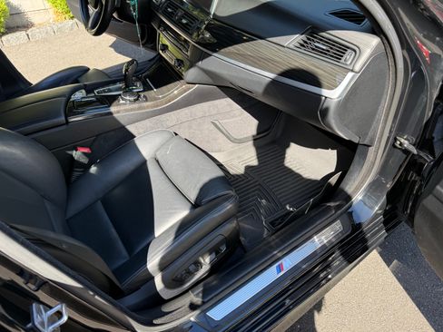 Used 2016 BMW 550i xDrive Sedan image 14