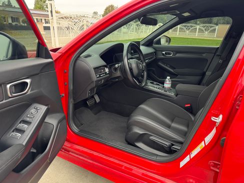 Used 2024 Honda Civic Sport image 11