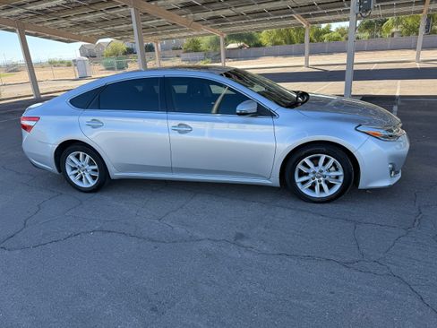 Used 2014 Toyota Avalon XLE Premium image 6