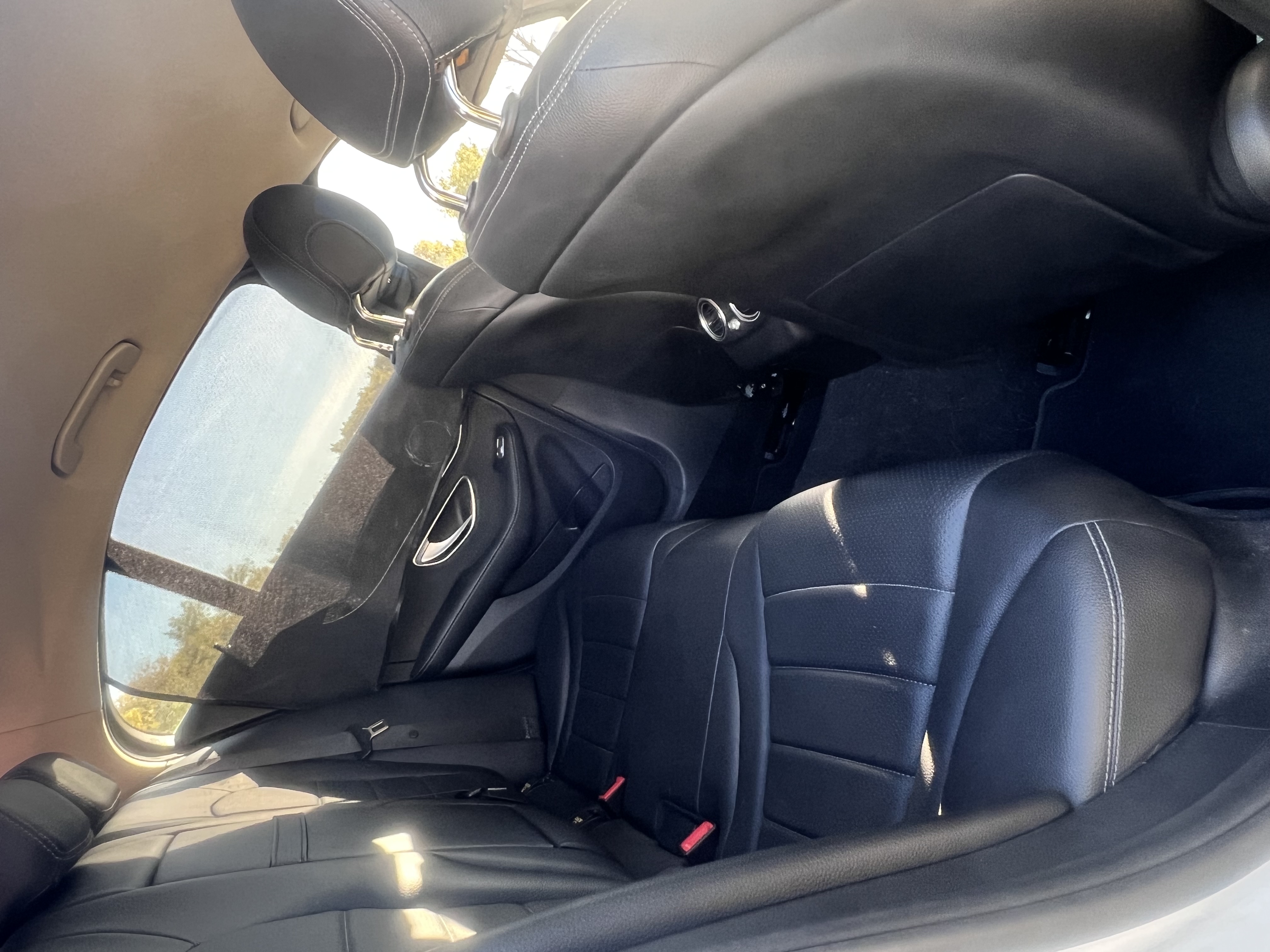 Used 2015 Mercedes-Benz C 300 Sedan image 4
