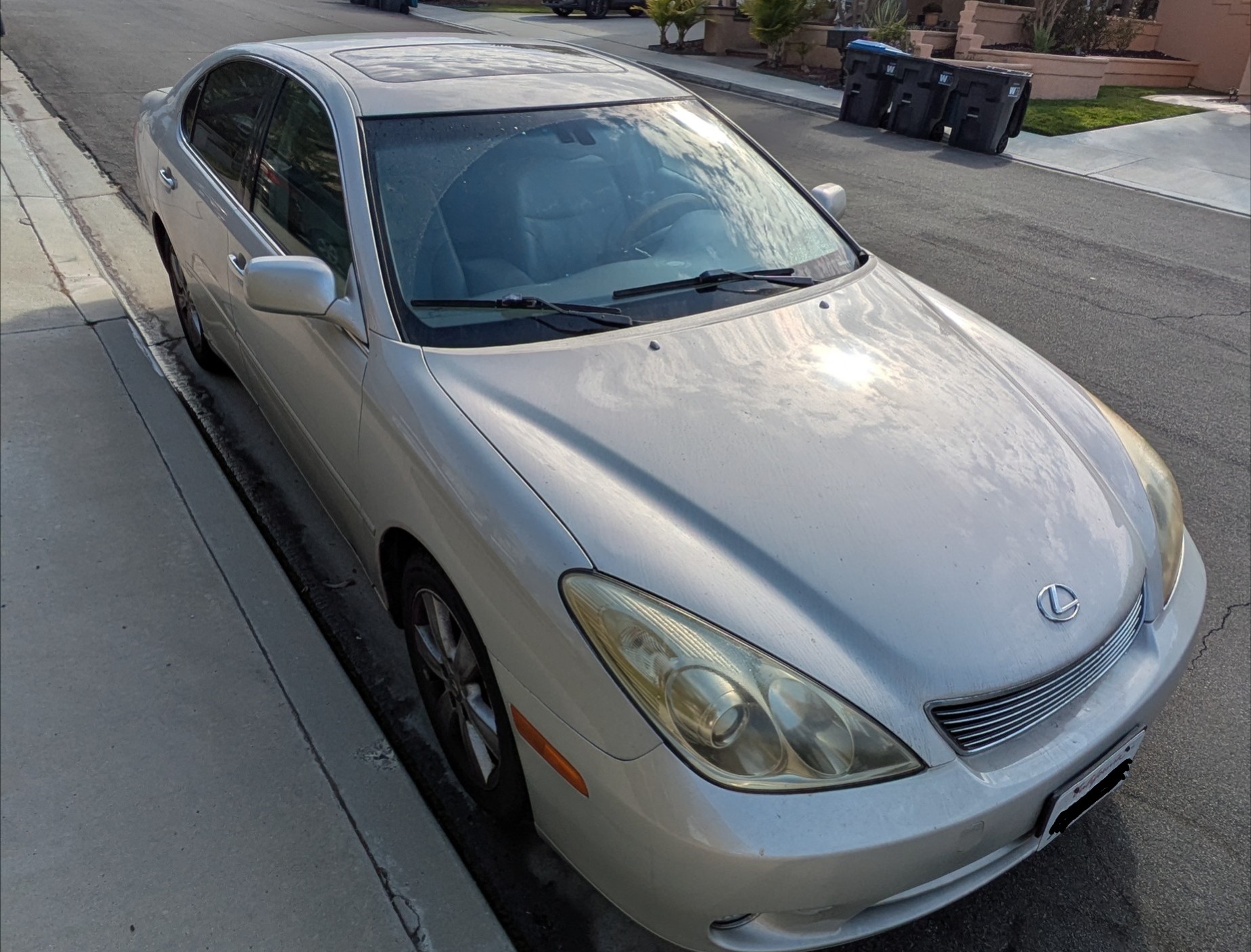 Used 2006 Lexus ES 330 w/ DVD Navigation System Pkg FWD image 1