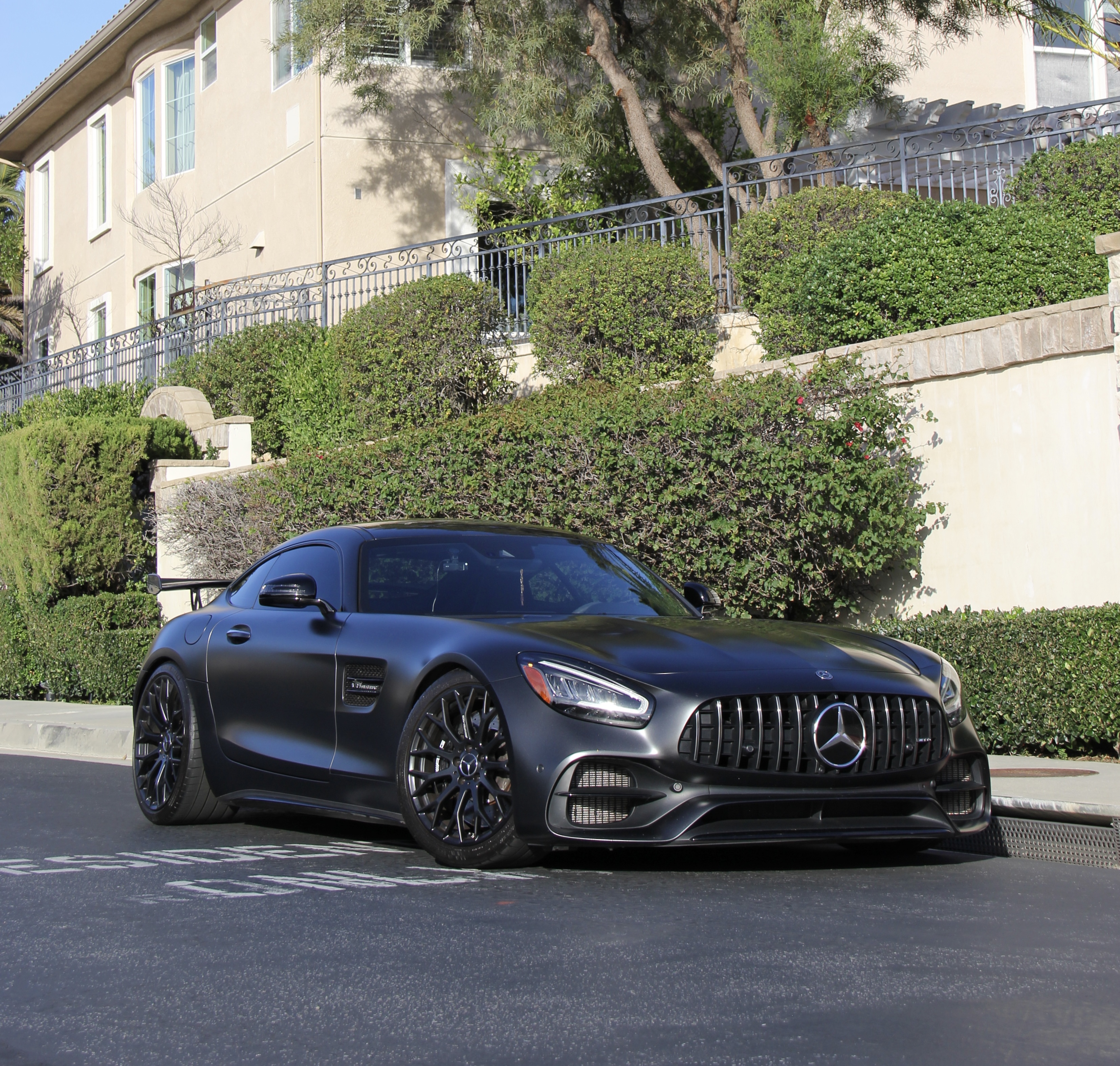 Used 2021 Mercedes-Benz AMG GT Coupe image 2
