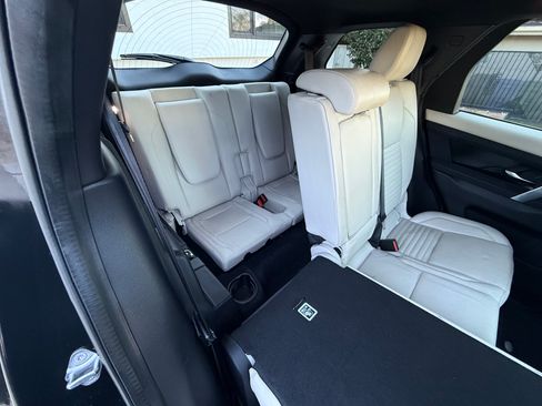 Used 2022 Land Rover Discovery Sport S image 9