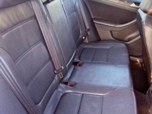 Used 2012 Volkswagen Jetta SE image 11