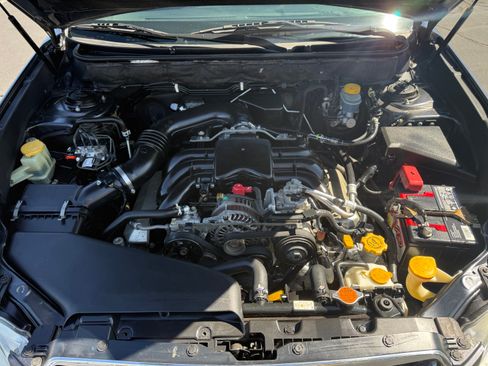 Used 2012 Subaru Legacy 3.6R Limited w/ Popular Pkg 2 image 11