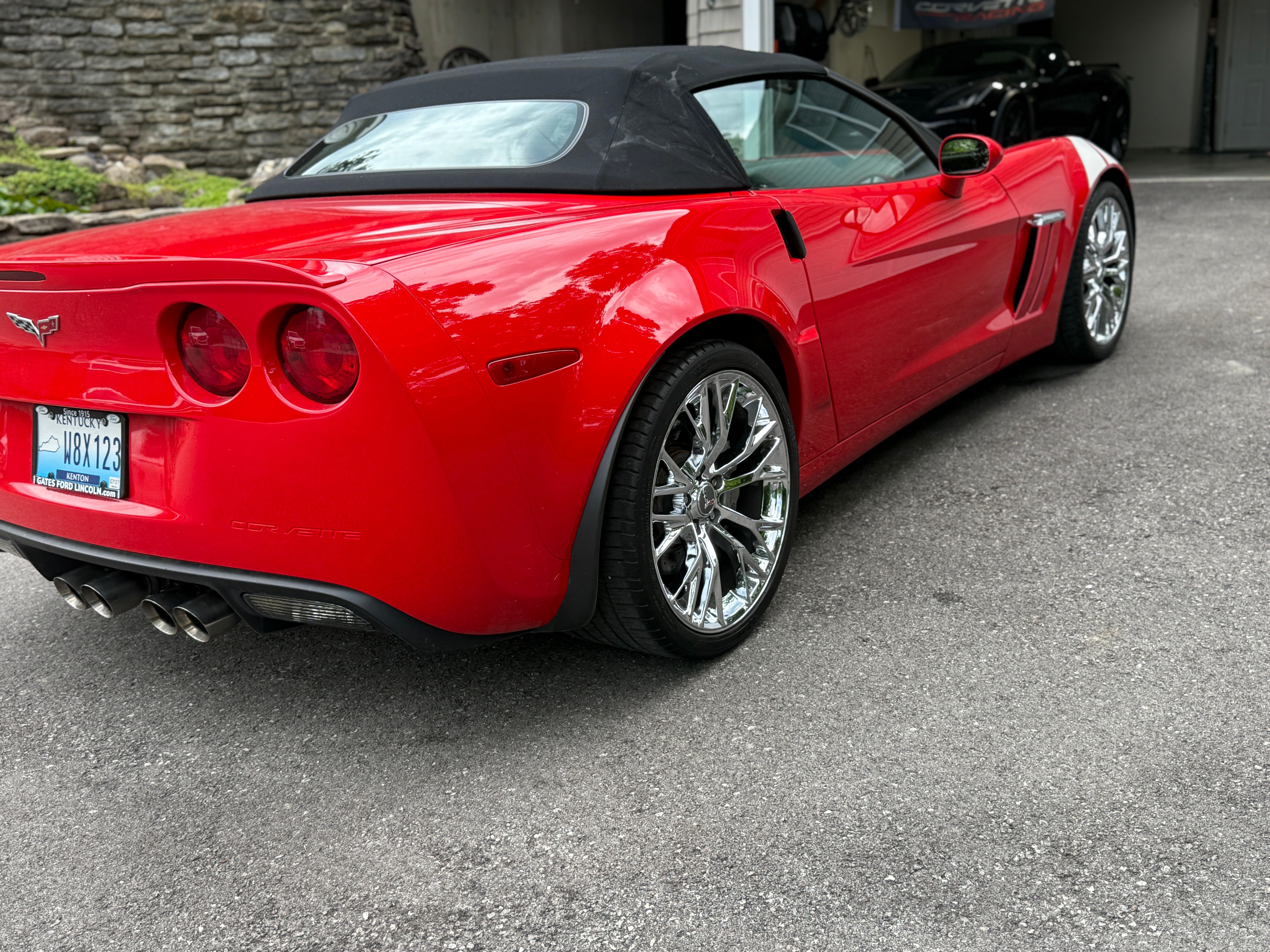 Used 2010 Chevrolet Corvette Grand Sport w/ Preferred Equipment Group RWD image 21