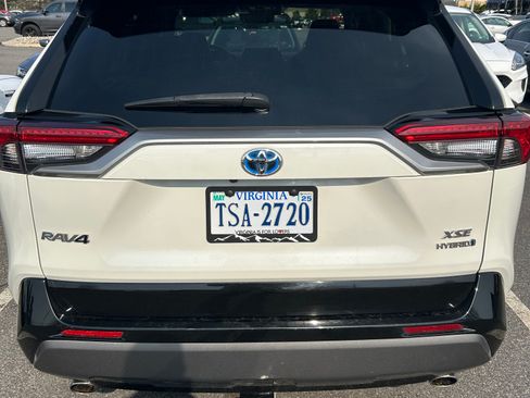 Used 2020 Toyota RAV4 XSE w/ All Weather Liner Package image 8