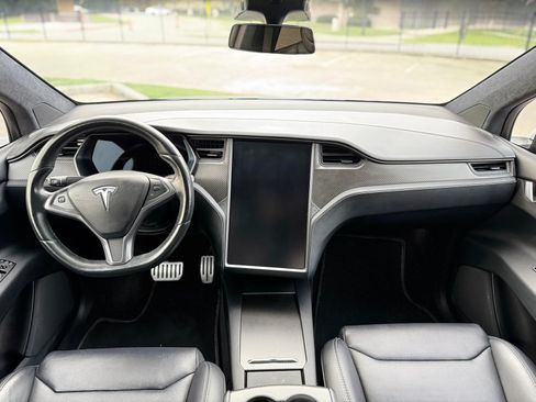 Used 2018 Tesla Model X P100D image 9
