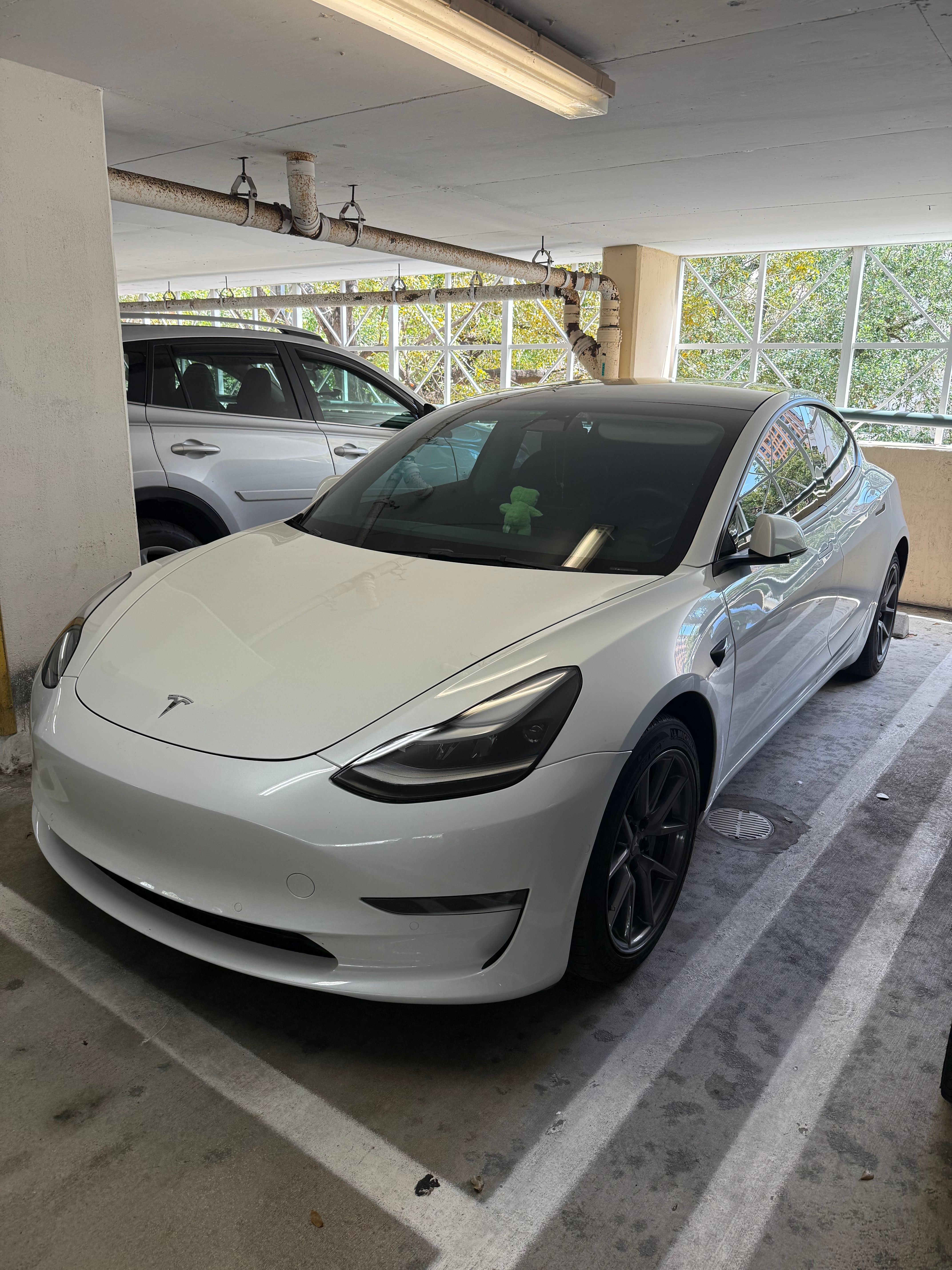 Used 2022 Tesla Model 3 Long Range AWD/4WD image 8