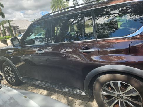 Used 2018 Nissan Armada SL w/ Premium Package image 5
