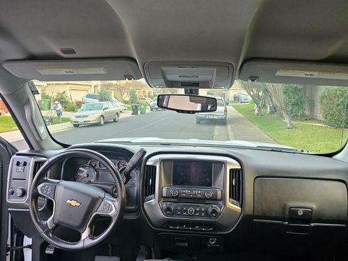 Used 2018 Chevrolet Silverado 1500 LT w/ All Star Edition image 11