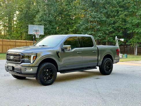 Used 2024 Ford F150 Lariat AWD/4WD image 4