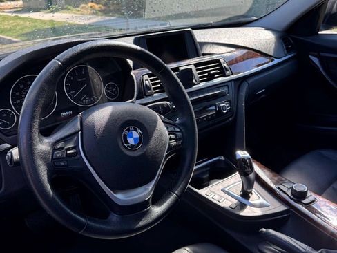 Used 2015 BMW 328i xDrive Sedan AWD/4WD image 2