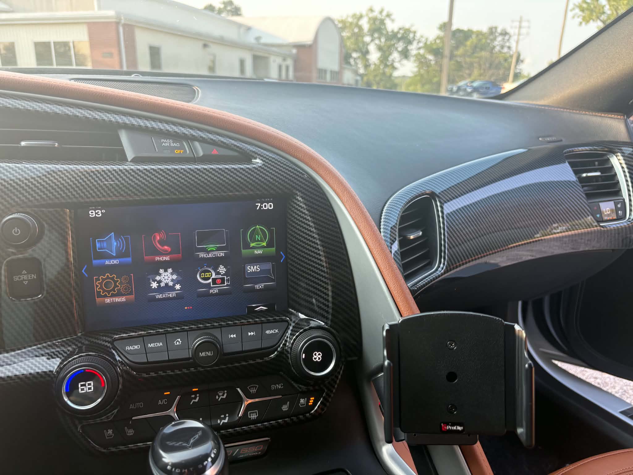 Used 2018 Chevrolet Corvette Z06 RWD image 11