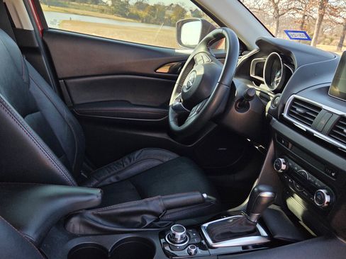Used 2015 MAZDA MAZDA3 i Grand Touring image 9
