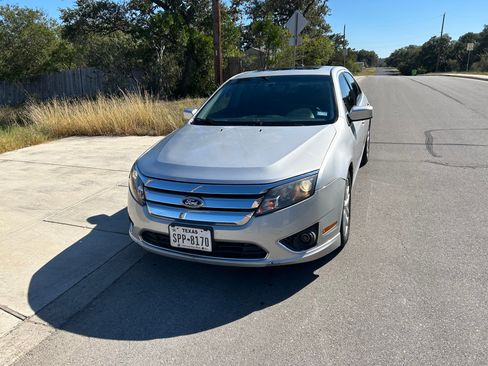 Used 2011 Ford Fusion SEL w/ 302A Rapid Spec Order Code image 10
