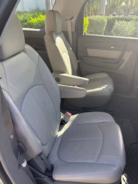 Used 2016 GMC Acadia SLT w/ Open Road Package AWD/4WD image 8