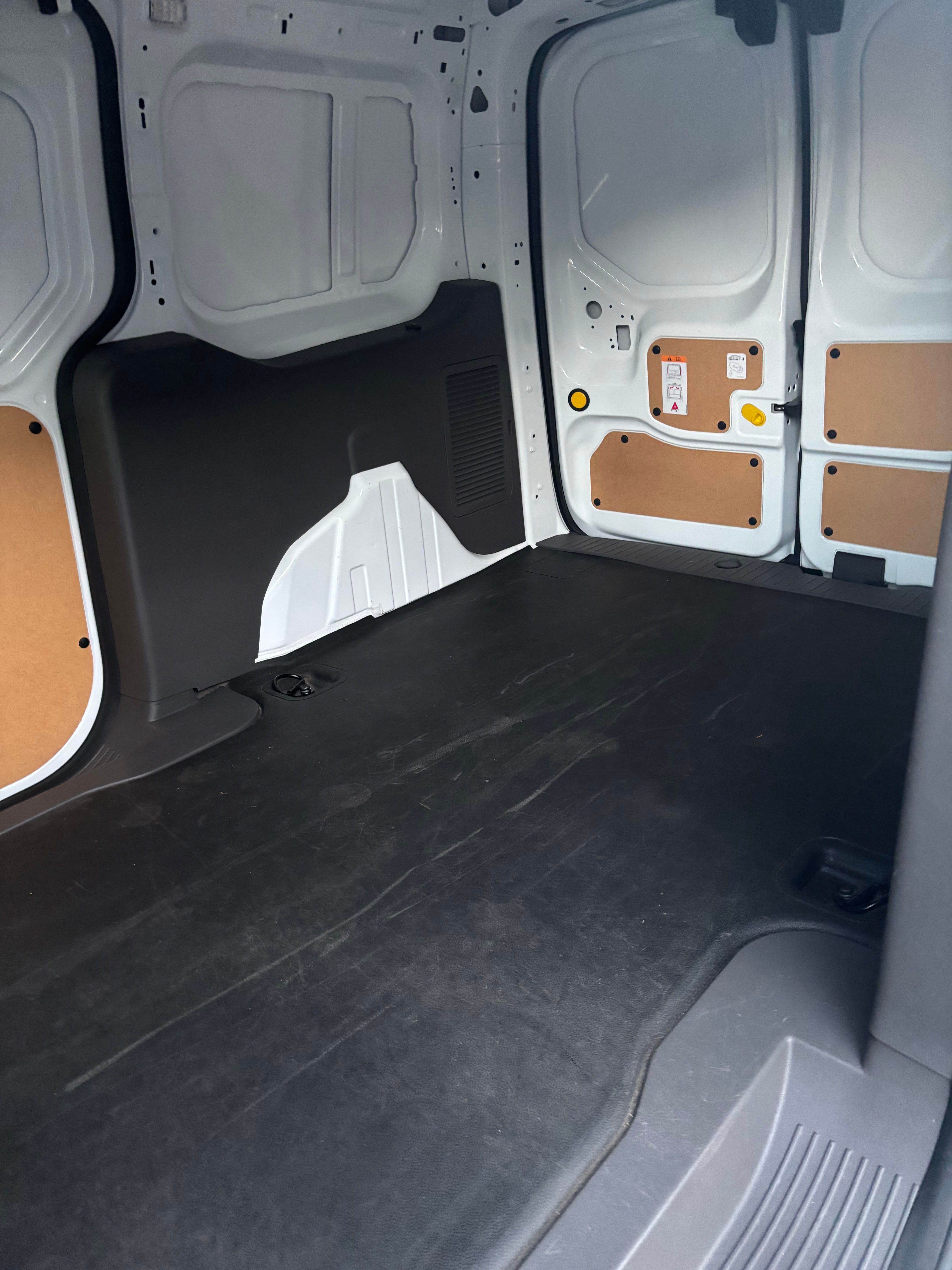 Used 2022 Ford Transit Connect XL FWD image 10