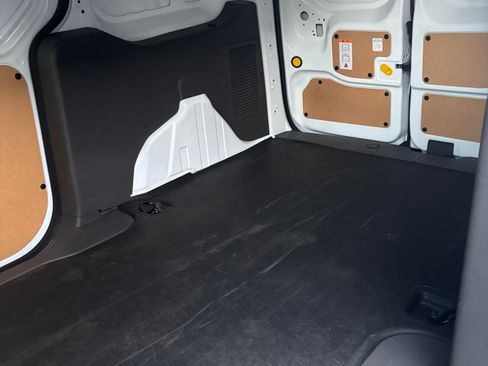 Used 2022 Ford Transit Connect XL FWD image 10