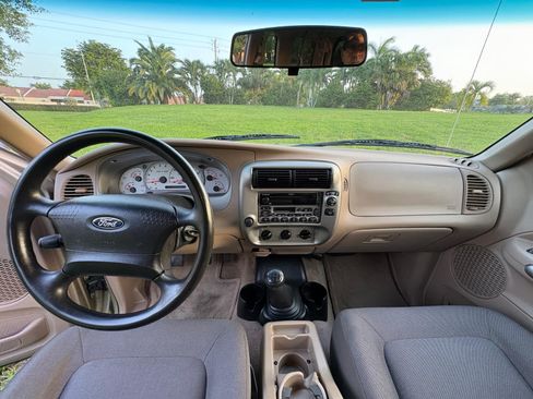 Used 2002 Ford Explorer Sport RWD image 12