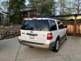 Used 2011 Ford Expedition XLT w/ 202A Rapid Spec Order Code AWD/4WD image 12