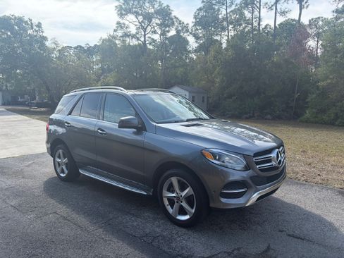 Used 2018 Mercedes-Benz GLE 350 image 2