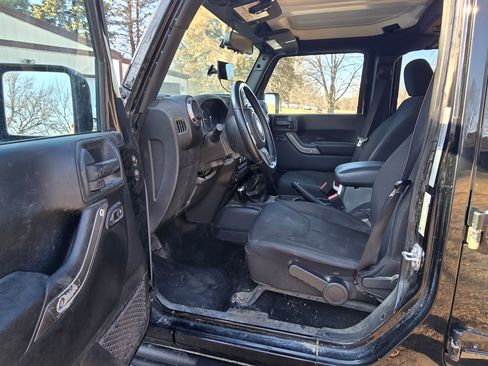 Used 2016 Jeep Wrangler Unlimited Sport w/ Quick Order Package 23S image 5