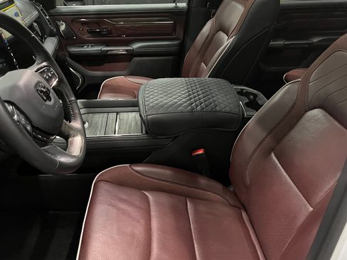Used 2025 RAM 1500 Limited AWD/4WD image 13