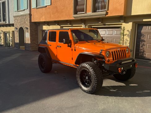 Used 2013 Jeep Wrangler Unlimited Sport w/ Connectivity Group image 1