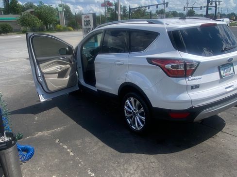 Used 2017 Ford Escape Titanium FWD image 2