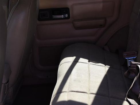 Used 1996 Jeep Cherokee 4WD 4-Door image 9