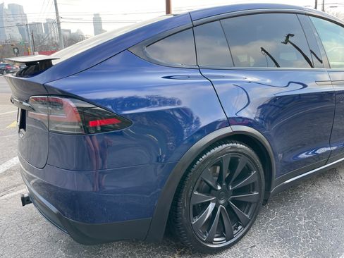 Used 2022 Tesla Model X image 4