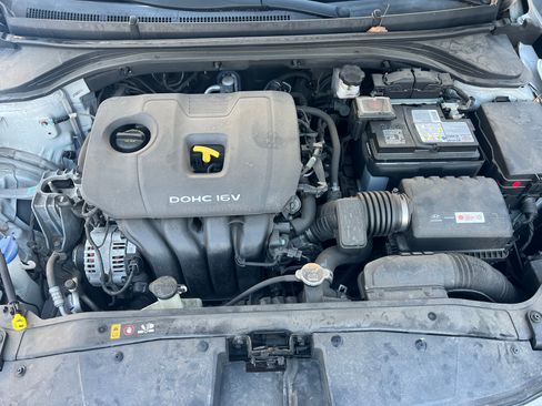 Used 2018 Hyundai Elantra SEL image 18