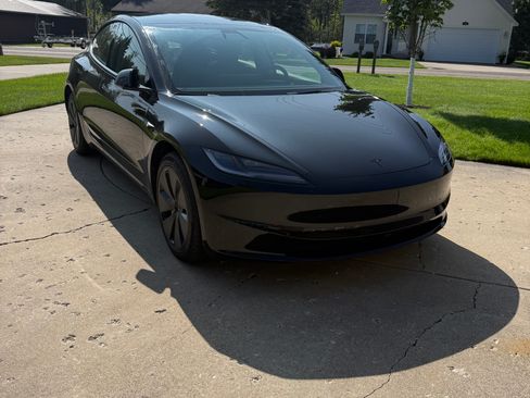 Used 2026 Tesla Model 3 AWD/4WD image 1