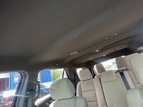 Used 2013 Ford Explorer 4WD w/ Class III Trailer Tow Pkg image 11