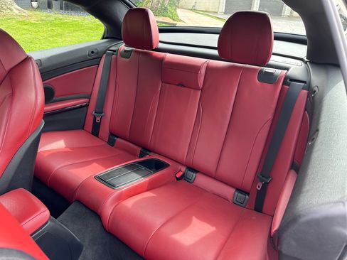 Used 2015 BMW M4 Convertible image 20