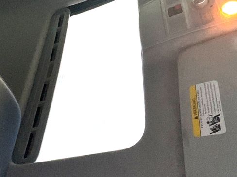 Used 2015 Volkswagen Passat TDI SE image 13