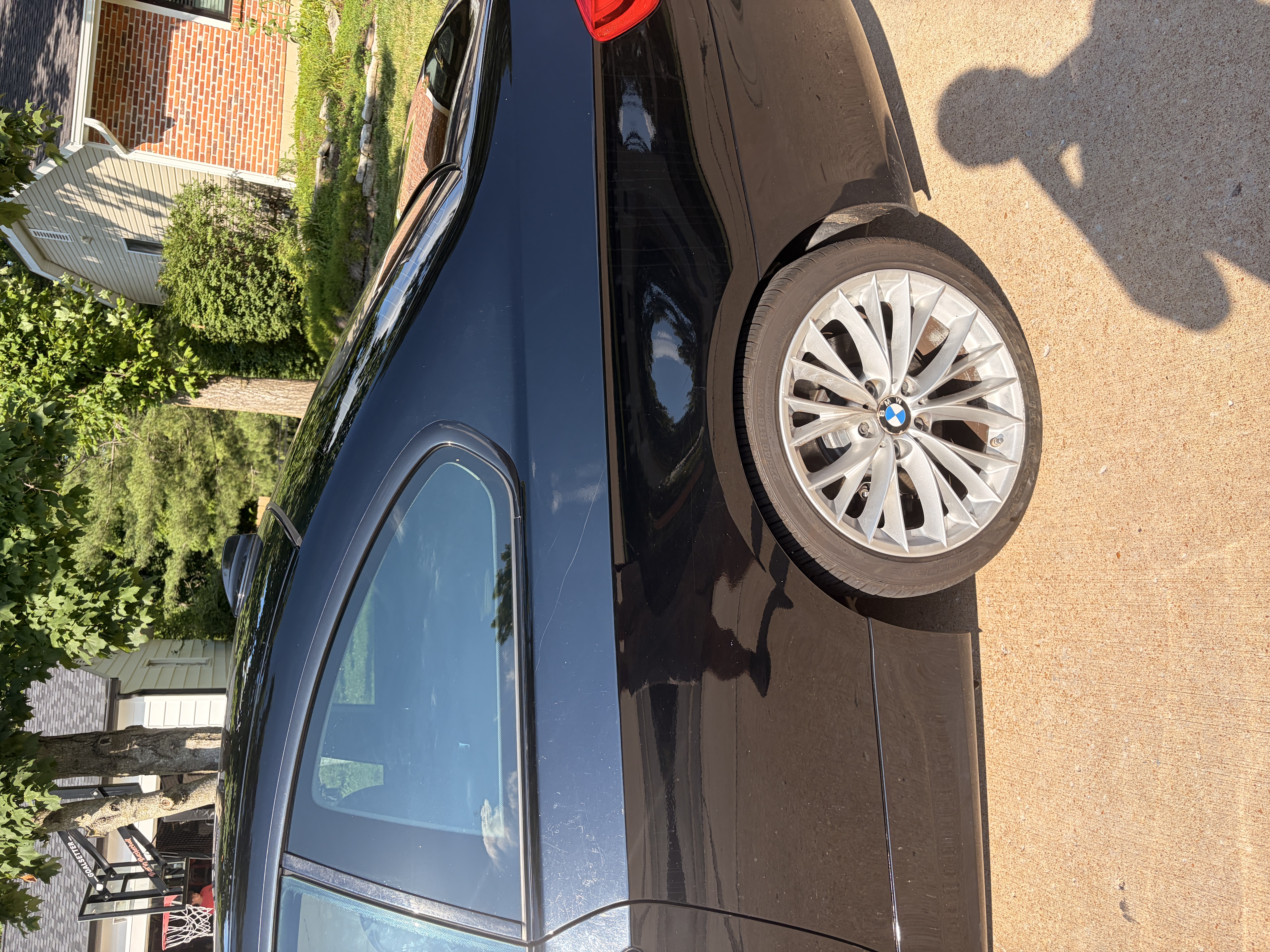 Used 2011 BMW 335i xDrive Coupe AWD/4WD image 8