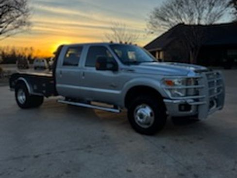 Used 2012 Ford F350 Lariat w/ Lariat Interior Pkg image 8