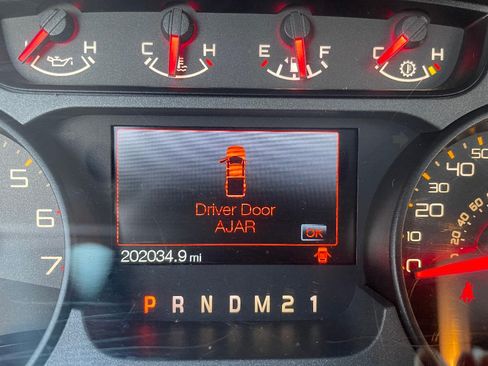 Used 2013 Ford F150 Raptor w/ Luxury Equipment Group image 18