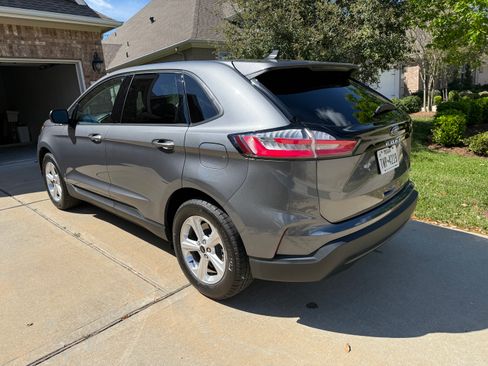 Used 2024 Ford Edge SE image 6