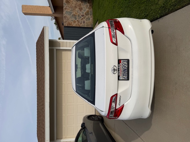 Used 2012 Toyota Camry FWD image 4