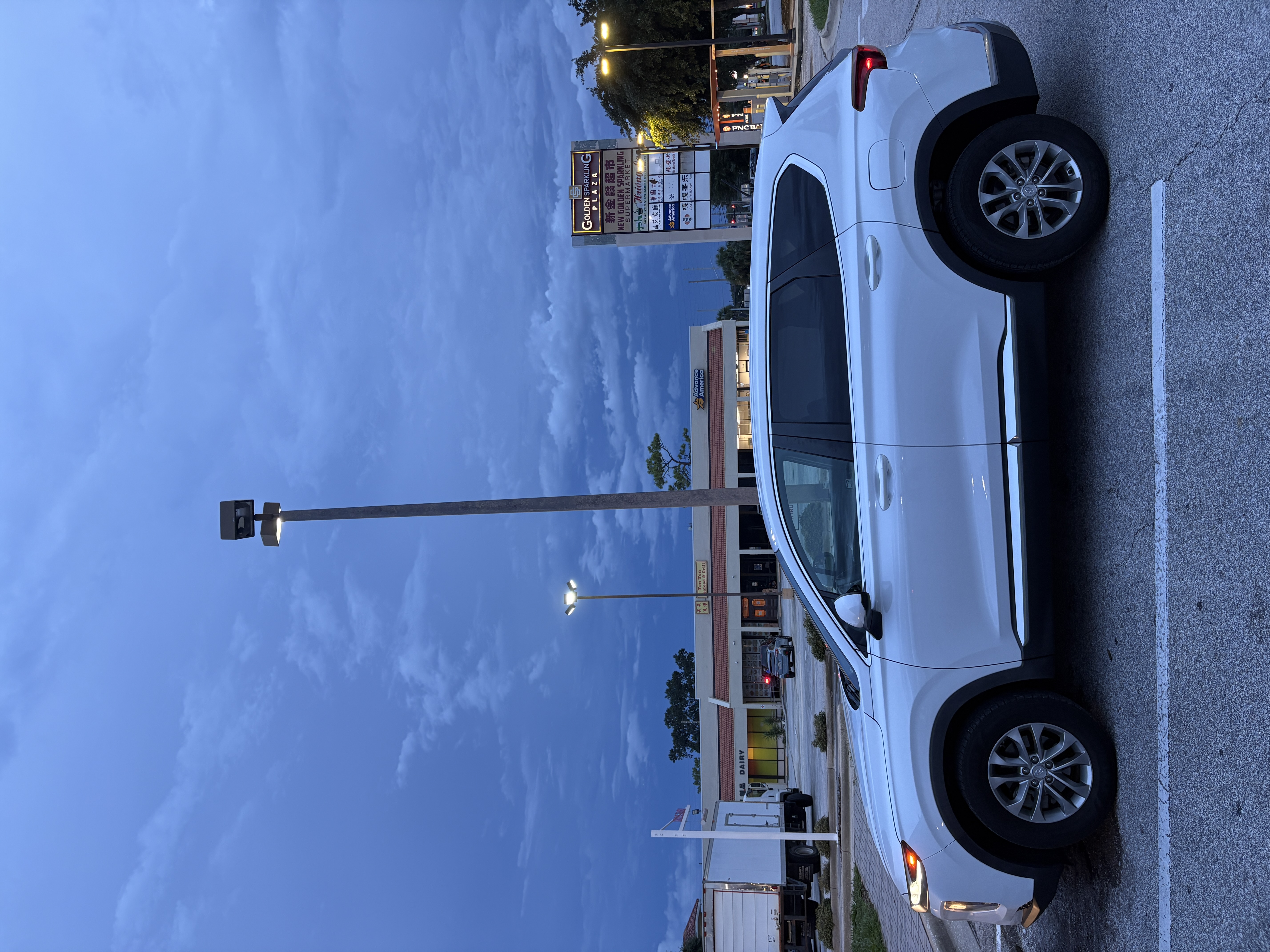 Used 2019 Hyundai Santa Fe SE FWD image 10