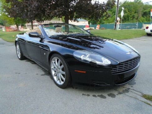 Used 2006 Aston Martin DB9 Volante image 1