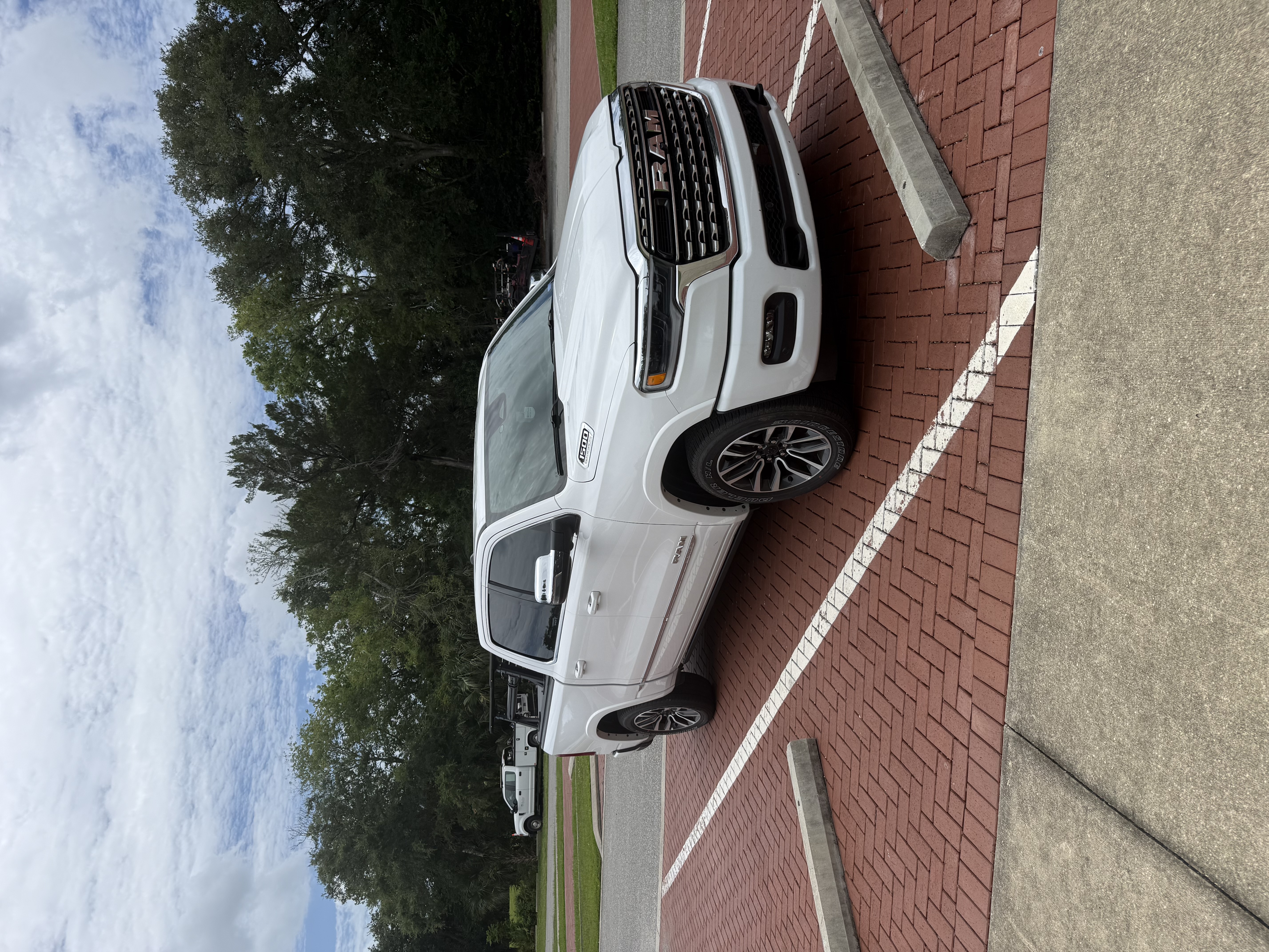 Used 2026 RAM 1500 Limited w/ Body Color Bumper Group AWD/4WD image 4