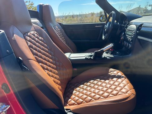 Used 2013 MAZDA MX-5 Miata Sport image 14